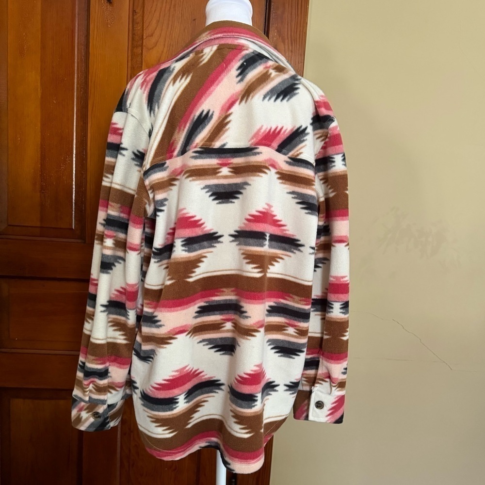 Aztec Print/Western Fleece Shacket Size Large - Picture 3 of 5